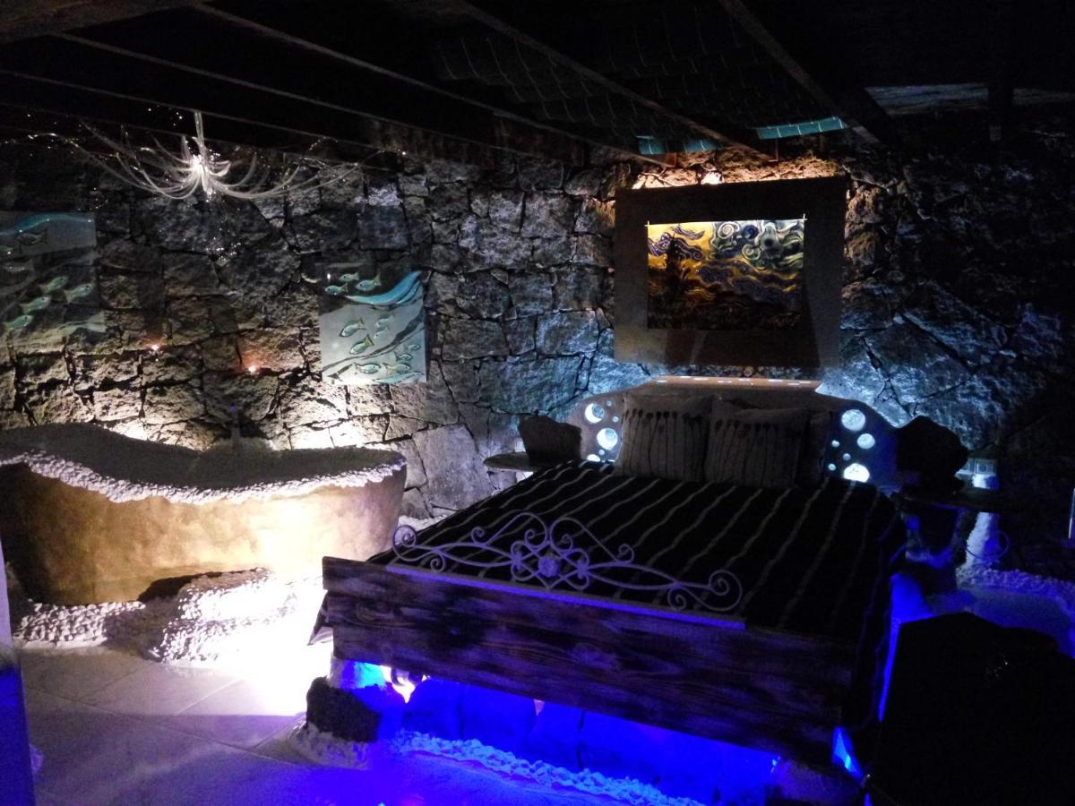 Aloelux Villa ! - Private Villa With Jacuzzi, Cinema ,Massage ,Wonderful View, Art Desing Villa Conil Buitenkant foto